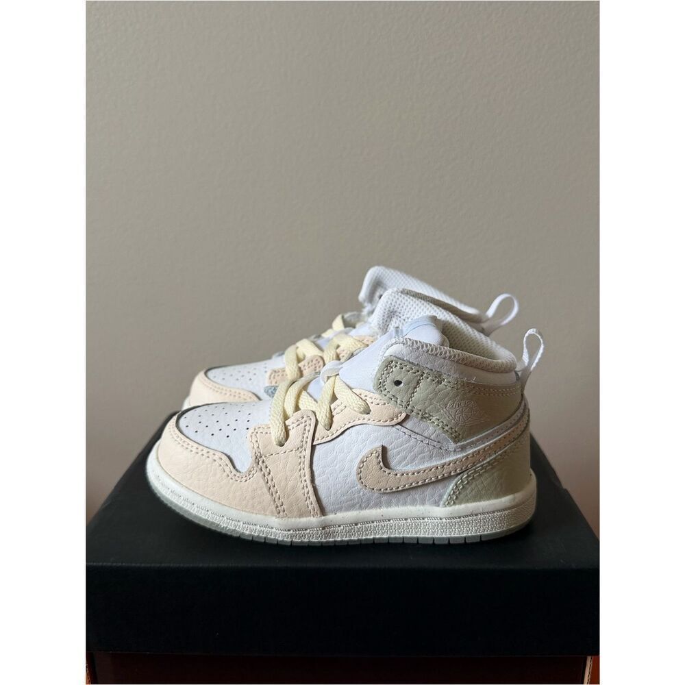 Air Jordan 1 Mid SE TD Guava Ice HJ5939-100 Size 6c